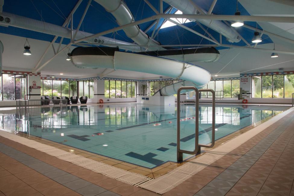 The Lakeside Hotel & Leisure Centre Killaloe Exterior photo